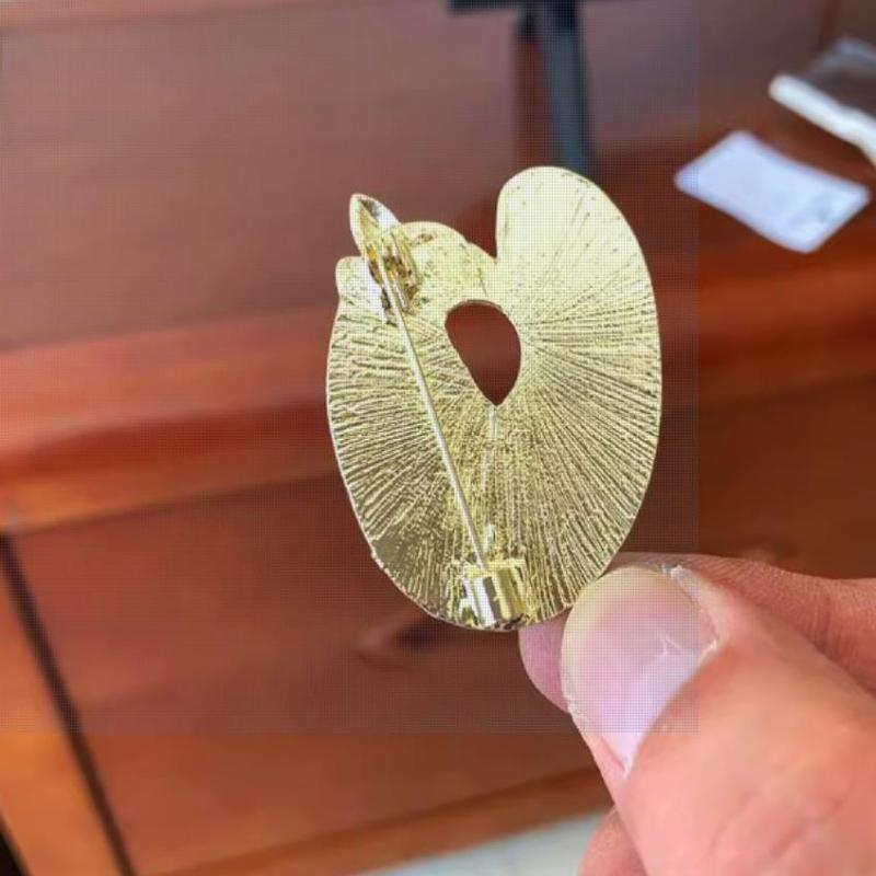 Fashion Enamel Palette Brooche - Women Accessories Drawing 评论和价格
