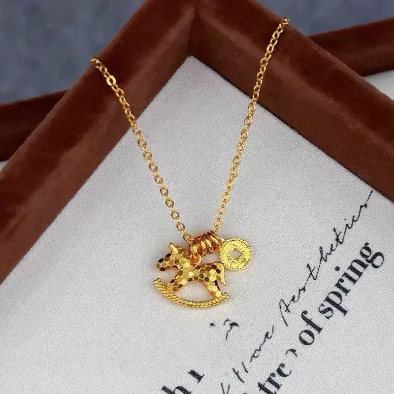 Sparkling Ice Crack Horse Pend - Coin Necklace Delicate 评论和价格