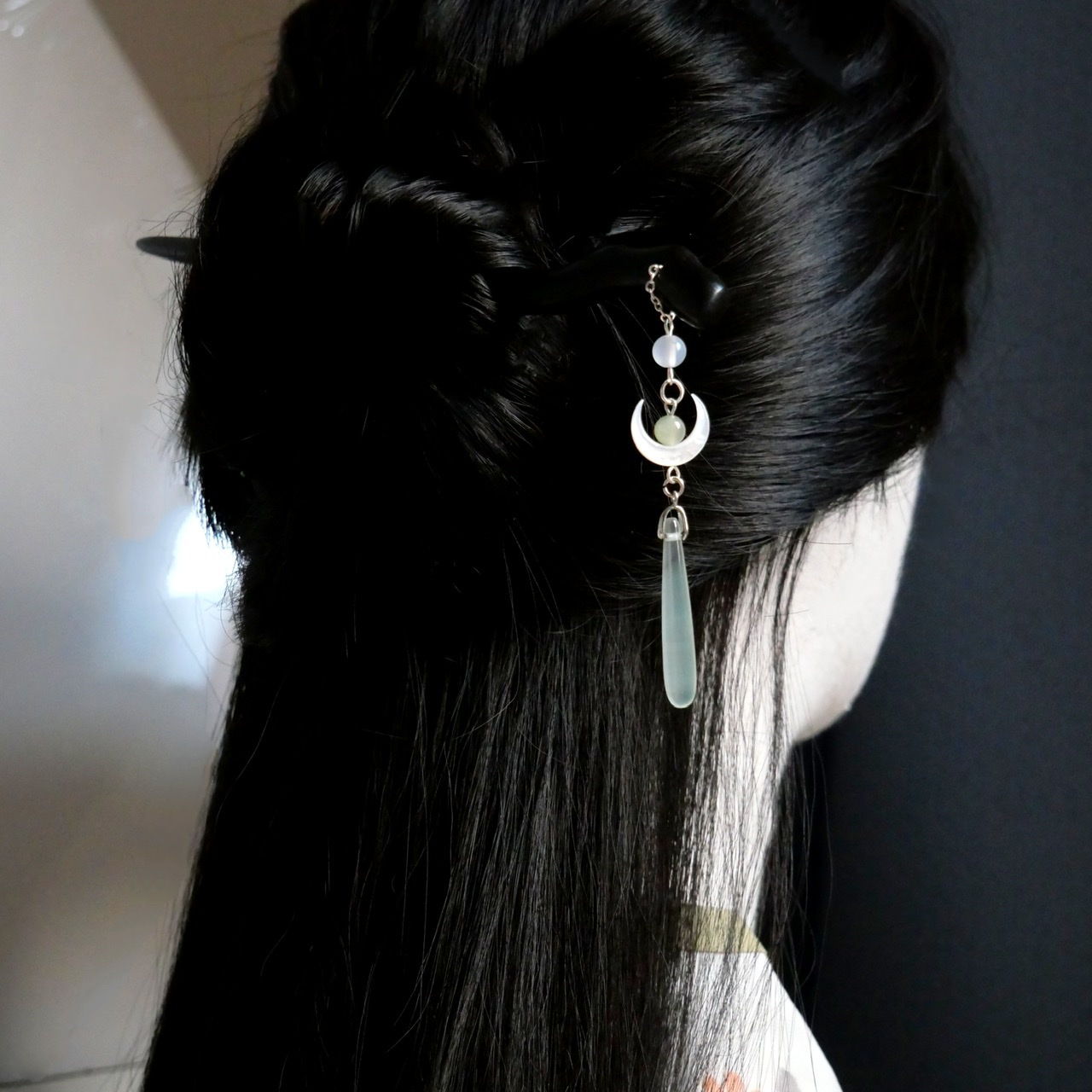 Traditional Wooden Black Hair  - Women Accessories On Sale 评论和价格