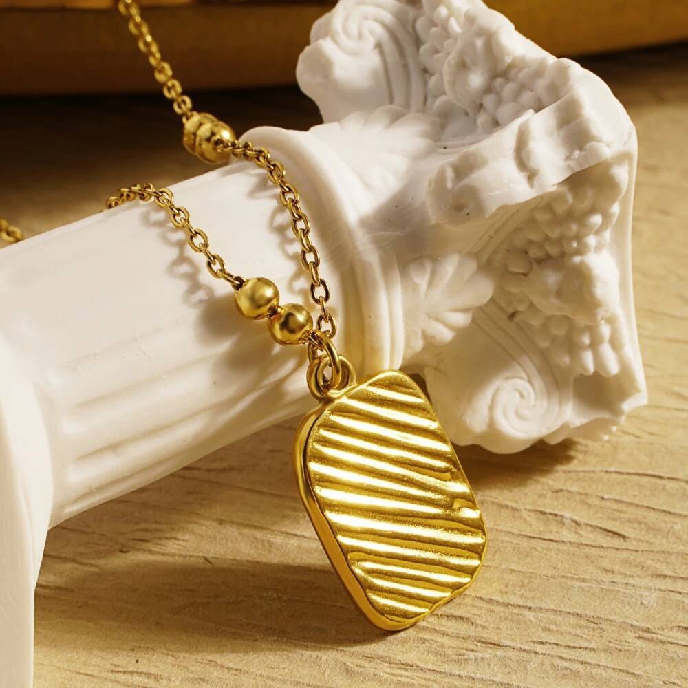 Stainless Steel Fashion Rose F - Coin Necklace Delicate 评论和价格