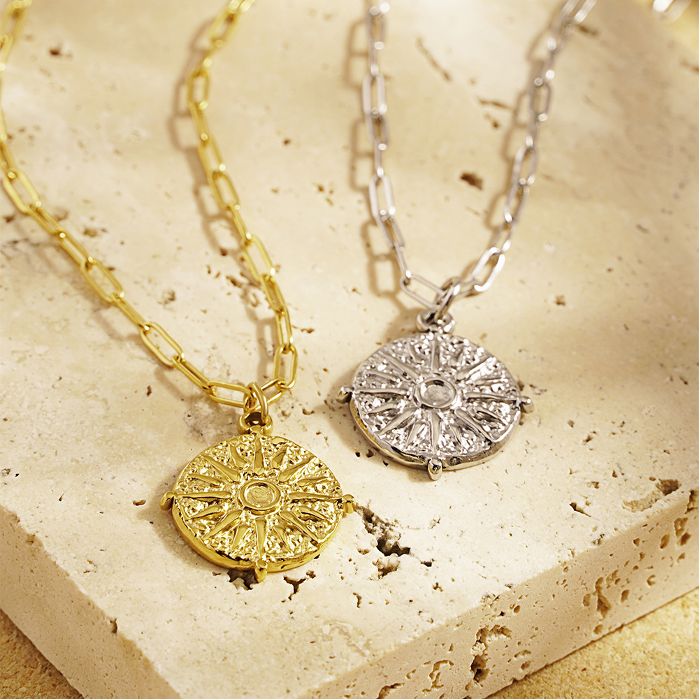Stainless Steel Round Sun Coin - Coin Necklace Delicate 评论和价格