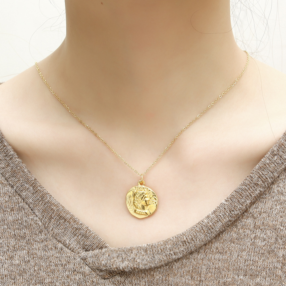 Gold Plated Queen Elizabeth Po - Coin Necklace Delicate 评论和价格